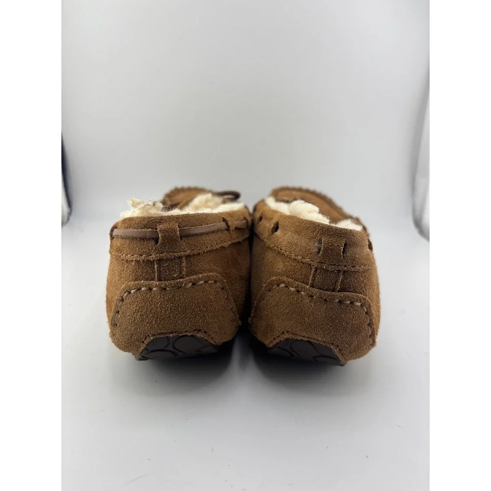 UGG Kids Dakota Moccasin Slippers Chestnut Suede 5296 Size 3 Kids
